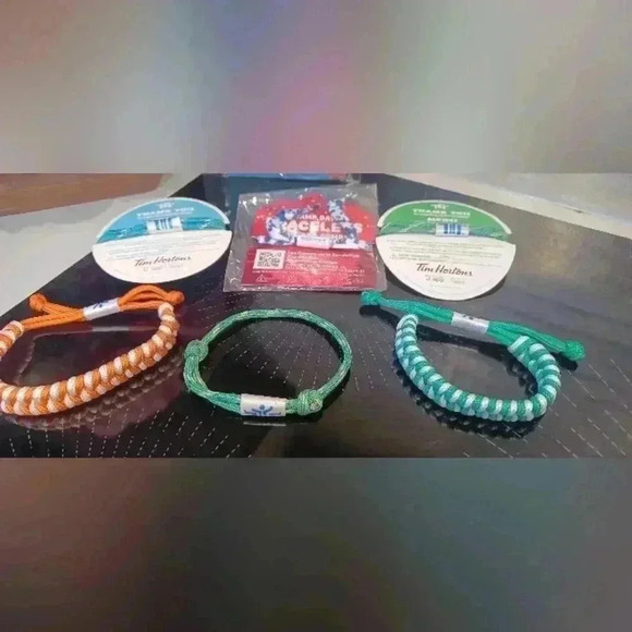 Tim Horton's Collectible Camp Day Charity Bracelet Bundle  4 NWT & 3 Pre-Owned - Picture 4 of 4